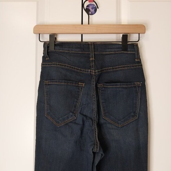 Fashion Nova Juniors Jeans - Picture 8 of 9